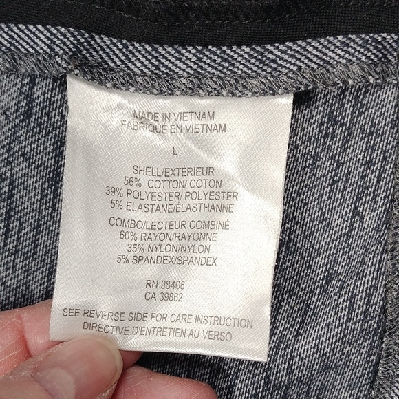 Theory women's sleeveless top size large. - Picture 4 of 9